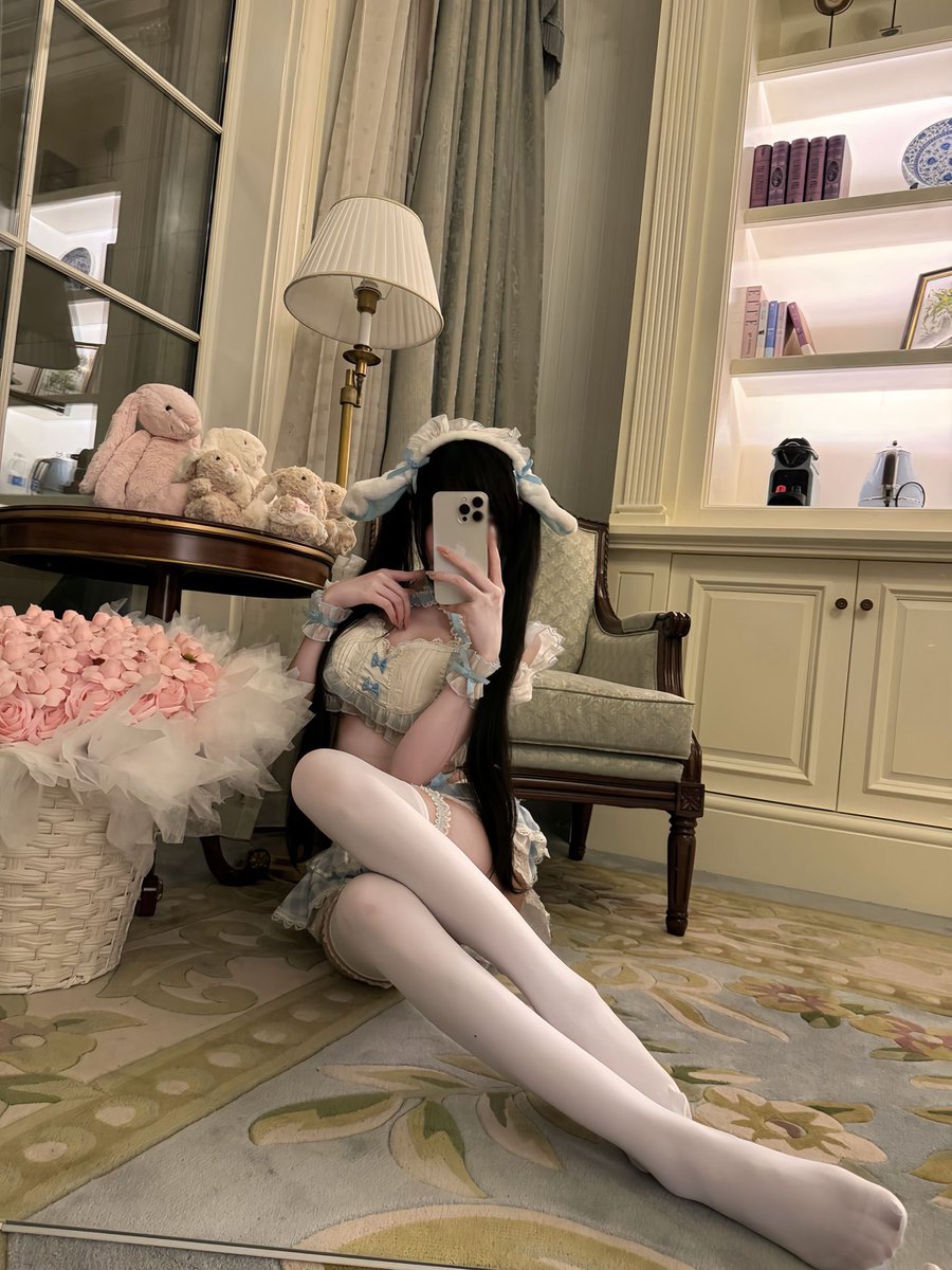 xiao15513's tweet photo. 可我只是一只兔兔呀 https://t.co/tpM9ZZ0ILG