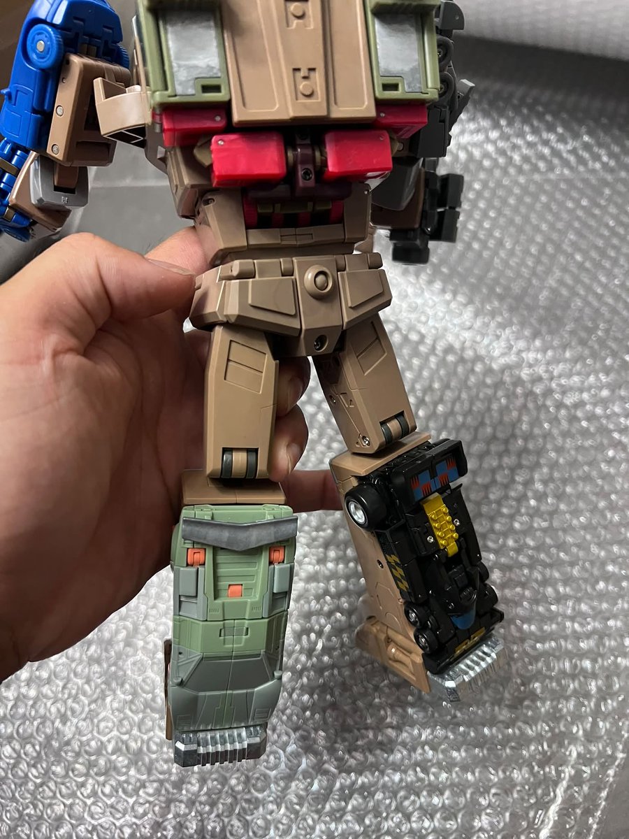 TFsource's tweet photo. Newage Toys has shared a  first look at the combiner mode of their legends scale Menasor. Shop Newage Toys at TFSource 👉https://t.co/oGOOzdLdyS https://t.co/XyQZHfNUho