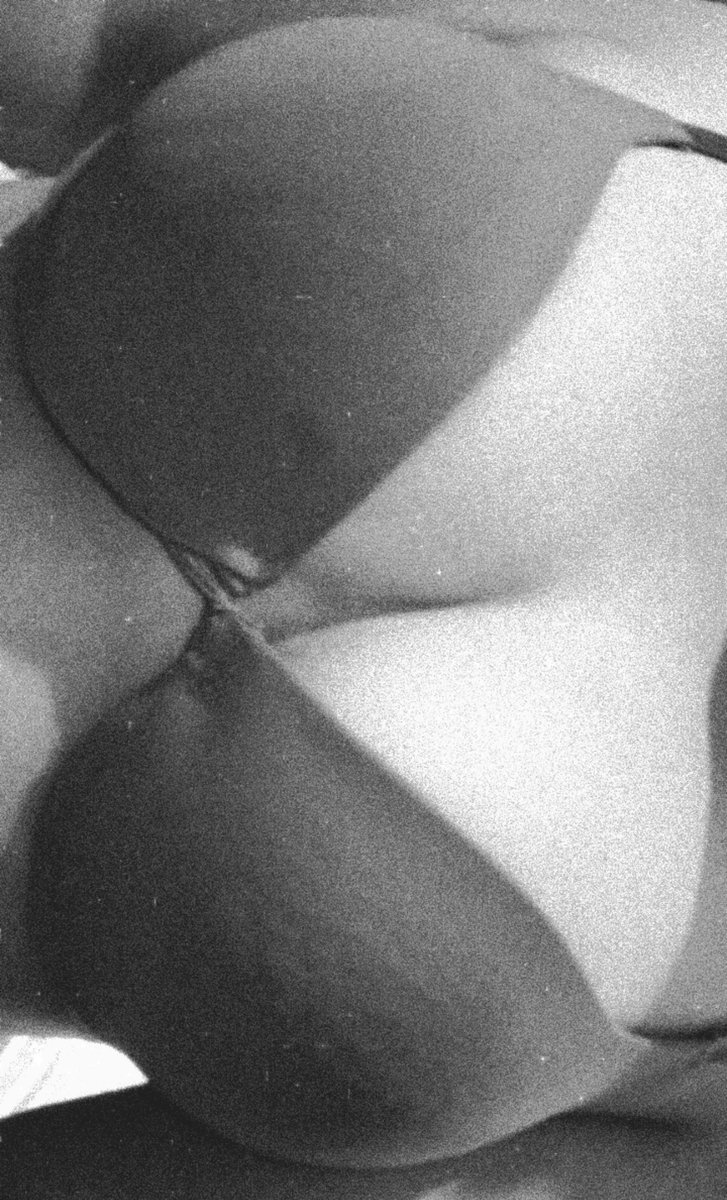Isaliciouspy's tweet photo. Ni que fuera monja para estar tan tapada 🩷#chudai #tetas #girl #nsfwtwtًً https://t.co/FSTXSRY8sv