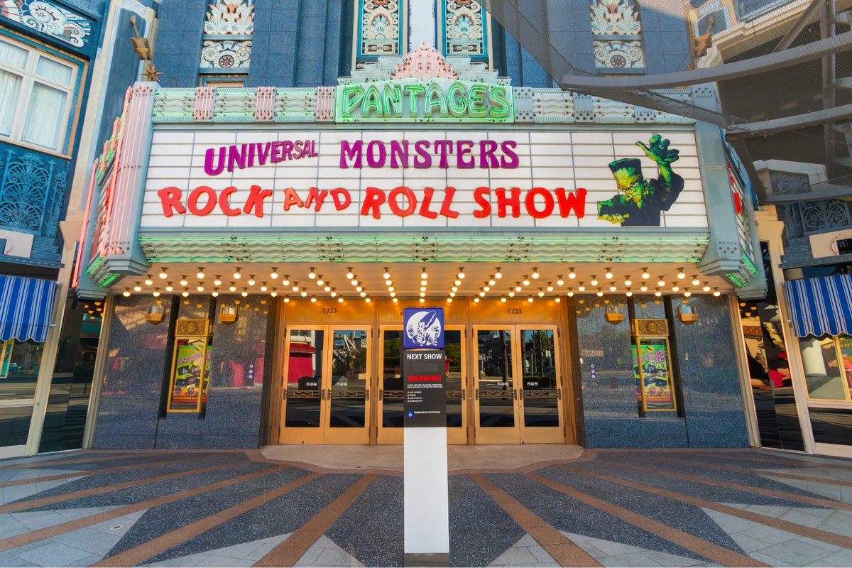USJ_Official's tweet photo. ＼寝るために来るんじゃねーぞ！／

あれ、何か中から声が聞こえてきますね。
#秋の睡眠の日 https://t.co/jnndEHRY9u