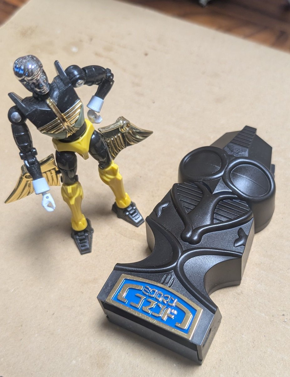 a666ttk's tweet photo. LG版ブラッキー部隊作成で使う染色をどうしようかと思い、染めQスプレーを使ってみたけど良い感じ。色ツヤもほぼミクロマンと質感が同じですね。写真じゃ判りにくいけど。

SDNやプラ染め太郎という新手が出てるけどそれぞれ試してみたほうか良いかなぁ？

#ミクロマン https://t.co/PpamsRMa7V