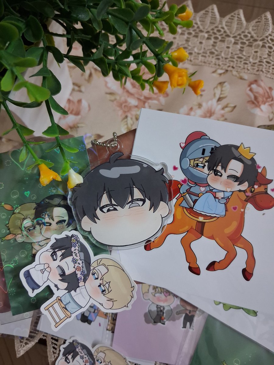 xshreexa_404's tweet photo. ✨ PASSION : RAGA SEASON 3 COMEBACK GIVEAWAY! ✨

#RT // #RTEVENT // #RT추첨

To celebrate the long awaited comeback of PASSION : RAGA Season 3, I'm giving away some of my fanmade RAGA merch to one lucky winner! ദ്ദി◝ ⩊ ◜❤️‍🔥

✨ How to participate :
𖹭 Retweet this post.
𖹭 Spread the word and share it as much as you can! 🫶🏻

📌 Eligibility :
• 1 winner will be selected.
• Anyone can participate!
• The winner must provide 100% proof of purchase of either the RAGA novel, manhwa or both.
• I will cover the shipping charges! (˶ˆᗜˆ˵)

🗓️ Giveaway period : 02/09/2026 ~ 01/10/2026
I'm keeping the giveaway open for an entire month so that more RAGA readers can participate! ✨

🏆 Winner announcement : 03/10/2026

Good luck, EVERYONE!! 

Please share this giveaway widely so more fans can join! 𖹭 (..◜ᴗ◝..)

#패션라가 // #신루유리 // #PASSIONRAGA
