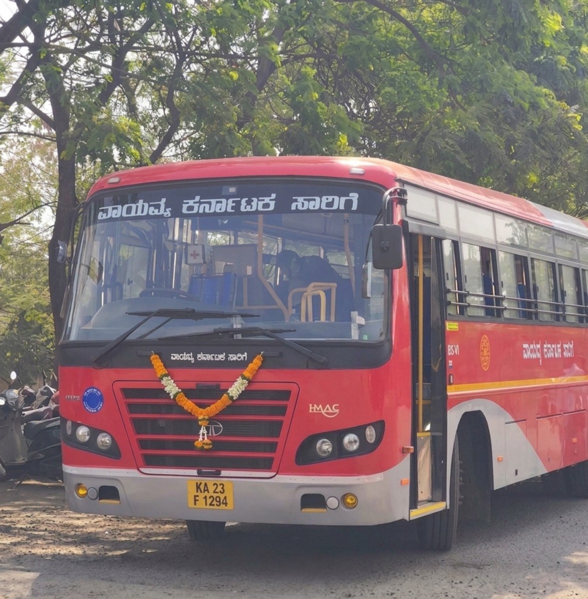 allaboutraibag's tweet photo. Nwkrtc Raibag Deopt Update
2 Brand New Buses Imac Tata 
KA 23 F 1293 &amp; 1294
And 2 Buses of Nippani Deopt
Has Been Transferred To Raibag Deopt 
KA 23 F 1149 &amp; 1150
@Raybagrailway thanks for pics of transferred buses
#Raibag #NWKRTC https://t.co/XZThmRQP8F