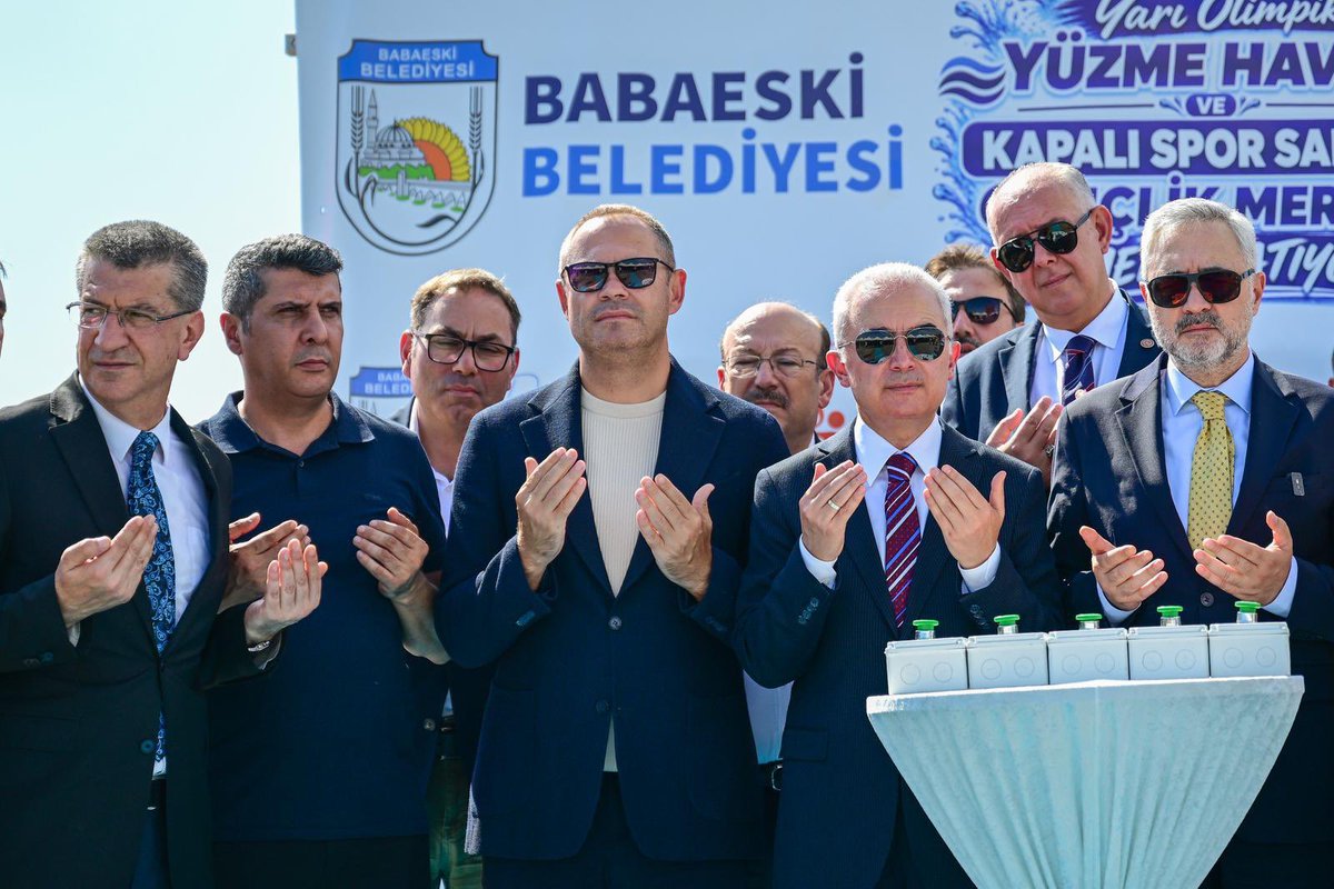 derya39bulut's tweet photo. Valimiz Sayın Uğur Turan, Kırklareli Milletvekilimiz Ahmet Gökhan Sarıçam, Babaeski Kaymakamı Tamer Orhan, Babaeski Belediye Başkanı Dr. Fırat Yayla, protokol üyeleri ve vatandaşlarımızın katılımıyla Babaeski Belediyesi Yarı Olimpik Yüzme Havuzu ve Kapalı Spor Salonlu Gençlik Merkezi Temel Atma Töreni’ne iştirak ettik.

Geleceğimizin teminatı gençlerimiz için büyük önem taşıyan bu yatırımın hayata geçirilmesinde emeği ve katkısı bulunan herkese teşekkür ediyor, Babaeski’mize hayırlı ve uğurlu olmasını diliyorum.