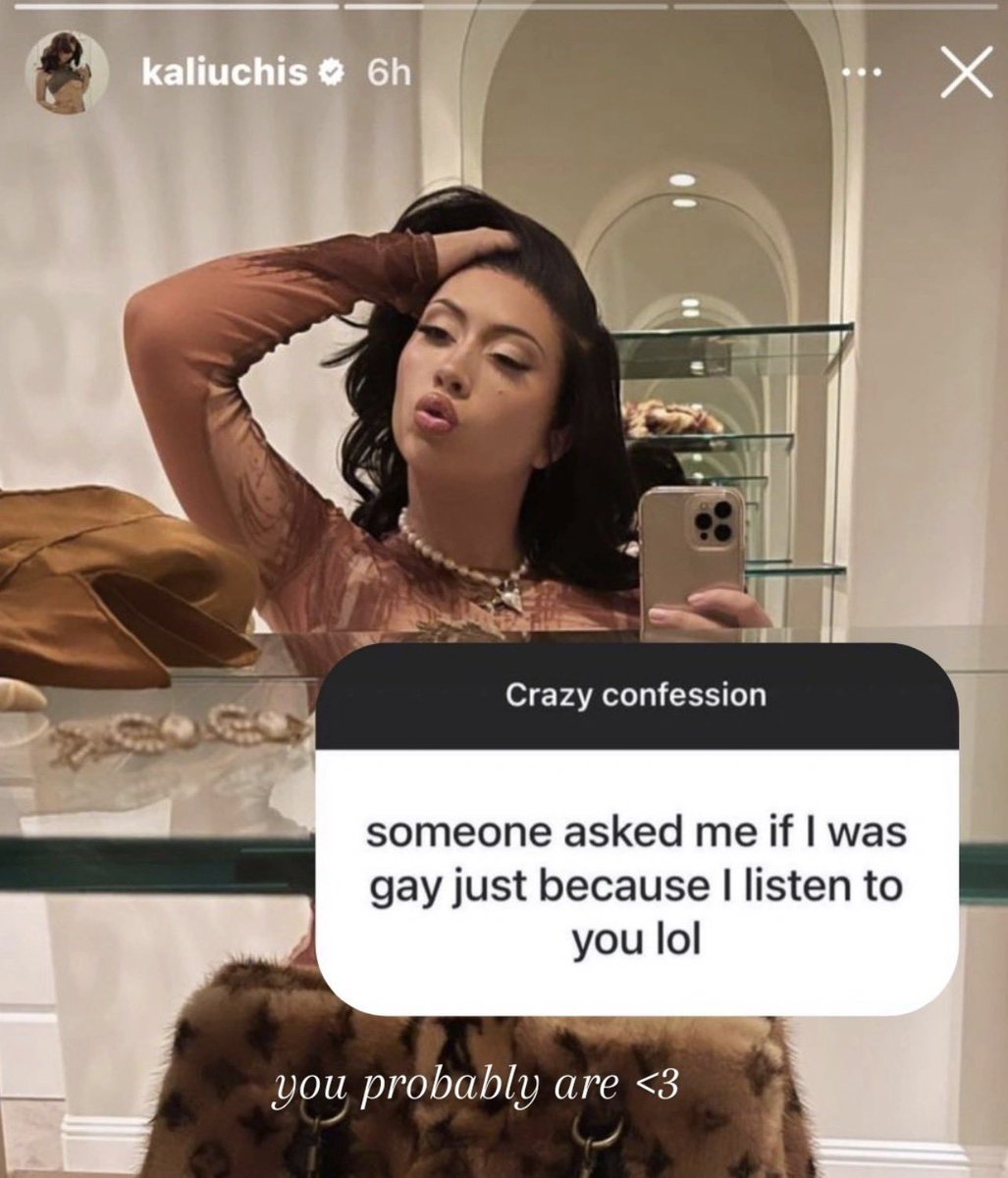 Gabidrinksbeer's tweet photo. Too Lily answering Enjin: https://t.co/aeOij74cpG