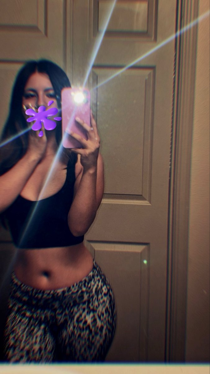 88lanii's tweet photo. lmk who got me w a g19 or 21 no bs prices 👾 #texas https://t.co/eE2ZWxj719