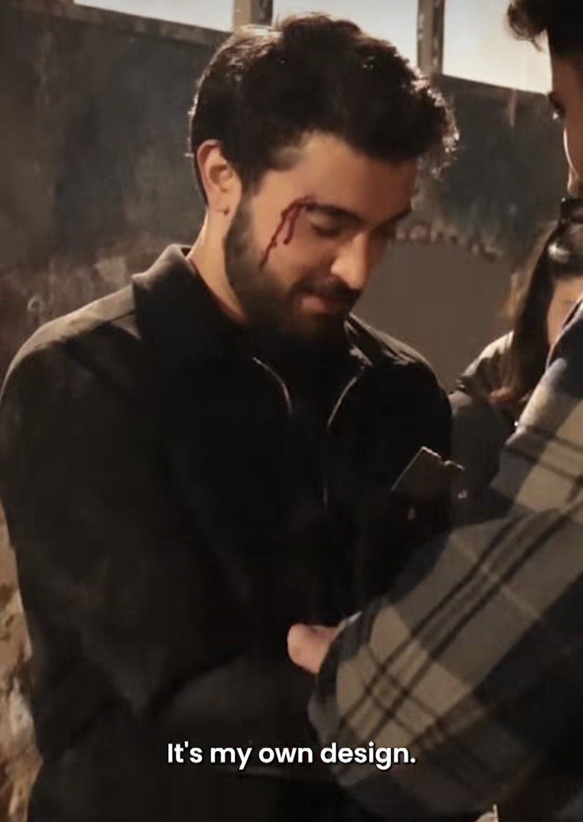 amethystlavndr_'s tweet photo. Cemal is injured, but why is there a rope on his hand? 🥺
#cemet #cemal #arafta https://t.co/p7dDu0lV2D