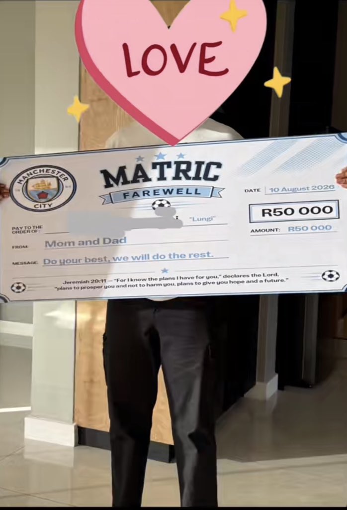 NotJustLerato's tweet photo. See planned kids, he told his parents he doesn’t wann go to the matric dance and they gave him the money they had saved for the MD🥺 https://t.co/zXLODt40xW