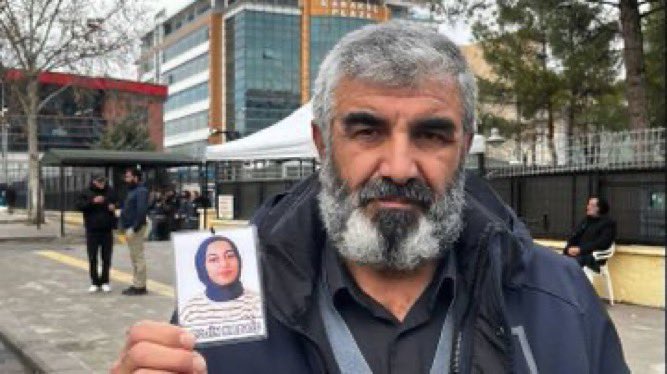 aristogillerden's tweet photo. Çaresizlik… sebep olanlar gün yüzü görmesin…

#RojinİçinAdalet https://t.co/w2XyeCOJ0l