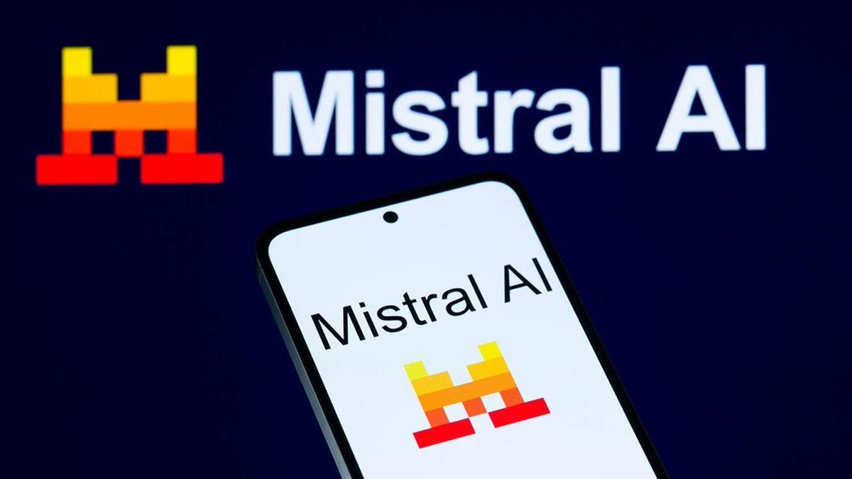 LesEchos's tweet photo. Cybersécurité, justice, fraudes… L'Etat signe un nouveau contrat avec Mistral pour faire entrer l'IA dans le service public https://t.co/yaNWmIWdDj https://t.co/3gWmxgcAC4