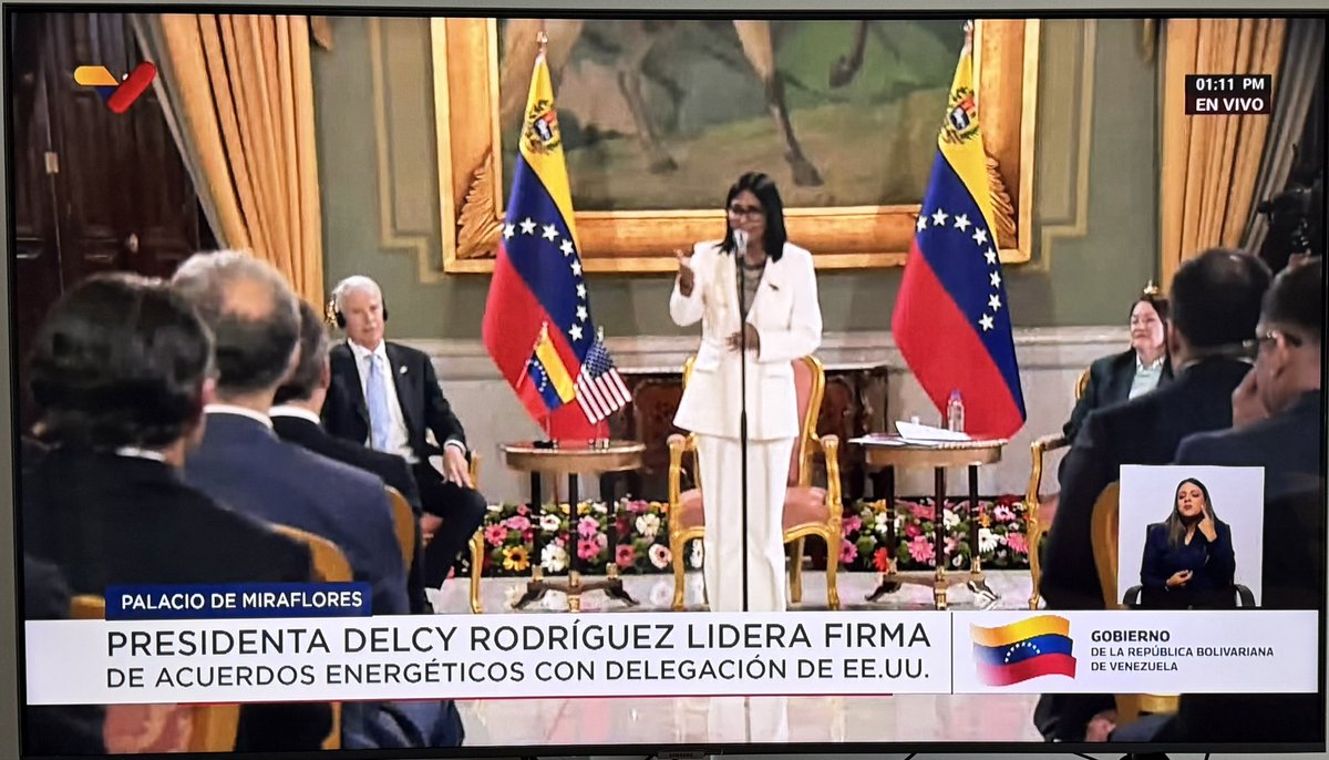 estebangerbasi's tweet photo. Las dictaduras narco-terroristas no generan derechos sobre terceros. En el caso de Venezuela, una representación espuria, ilegal e inconstitucional es evidente: Delcy no tiene legitimidad de origen, sin importar que el actual presidente de EE.UU., @realDonaldTrump, la quiera clavar en la silla de Miraflores.
Trump no es eterno. La libertad y la justicia sí lo son, y regresarán a Venezuela. Todos estos acuerdos serán revisados, demandados y anulados.
Como ciudadano estadounidense nacido en Venezuela, me duele el alma ver cómo los representantes de mi nación 🇺🇸, faro de las libertades, promueven un régimen nacido del terror, el socialismo/comunismo y, sobre todo, la corrupción y narcotrafico.
No existe paz sin justicia.