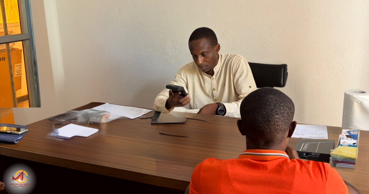 mmgsenegal's tweet photo. Formation des agents des DR Mines et Géologie de Kédougou et Tambacounda (24-28 août) sur les dispositifs d'enrôlement biométrique des orpailleurs, avec l'appui du cabinet SYNAPSYS. Une étape clé du Programme national d'enrôlement.

#Sénégal #Orpaillage #Kédougou #Tambacounda https://t.co/stbTObEnse
