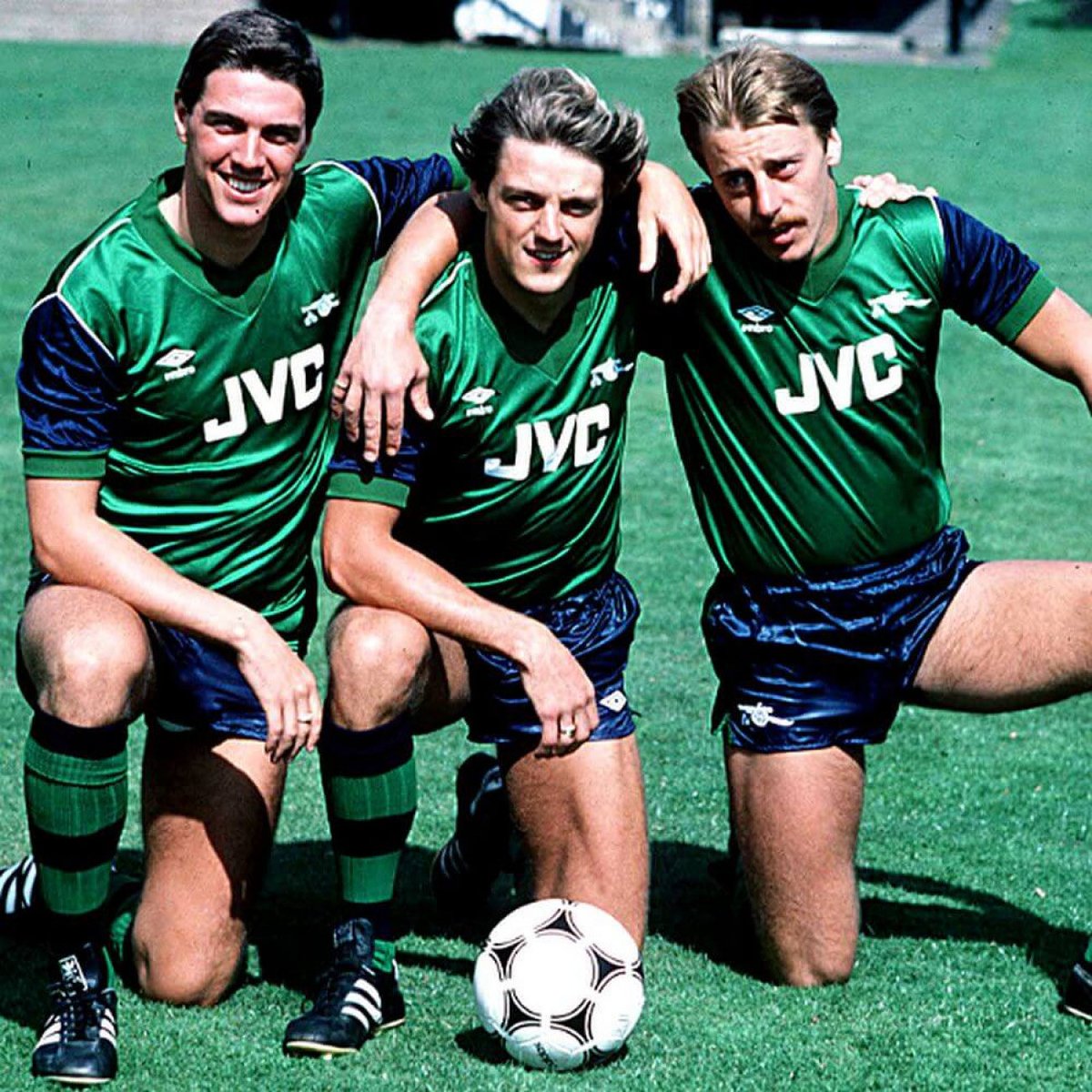 KevinBlee01's tweet photo. @Simply_Jason96 @now_arsenaI @IamCrisJ @Footy_Headlines 1982/83 away kit https://t.co/xZP1kX7zyO