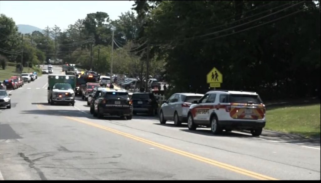 JamesCharlidw's tweet photo. BREAKING: Reported shooting at Waynesboro, Virginia elementary school 'contained,' sheriff's office tells local news outlet https://t.co/TrnBudb3zg