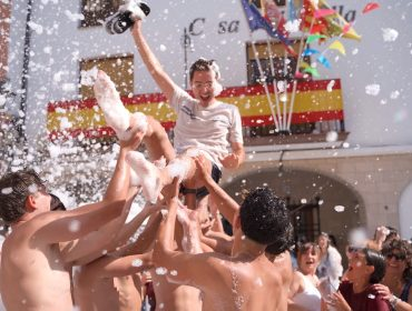 Infoturia's tweet photo. Montaverner, Beniarrés i Cirat, escenaris de ‘Terra de festes’ https://t.co/Dp85nEksyk @apunt_media https://t.co/aZgJBjuMVI