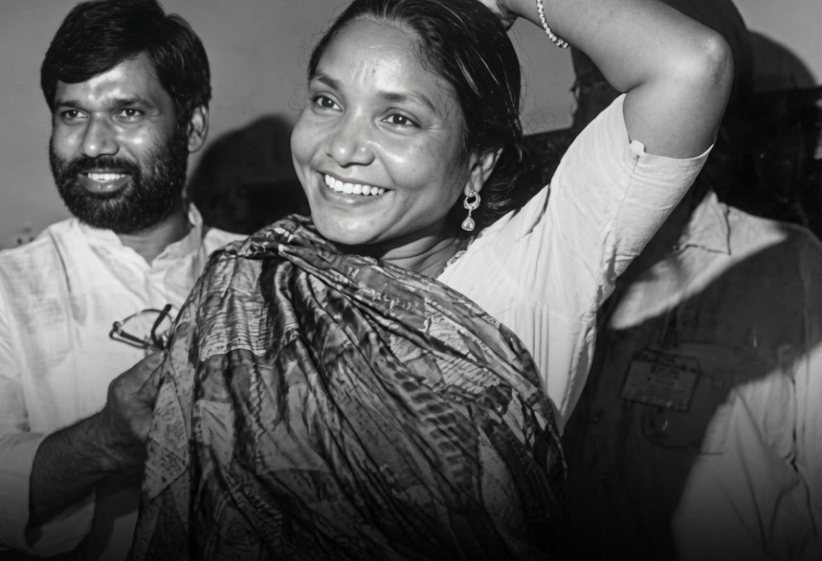 ambedkariteIND's tweet photo. Phoolan Devi, After being raped for weeks, Escaped.

Later, she formed a gang and killed 22 of her rapist. https://t.co/MWPSdOQzsY