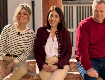 Infoturia's tweet photo. Tibi i Alzira, pobles dels protagonistes d’esta setmana d’ ‘Entre els nostres’ https://t.co/yGDRwKGPdJ @apunt_media https://t.co/nhD2aPL2Ow