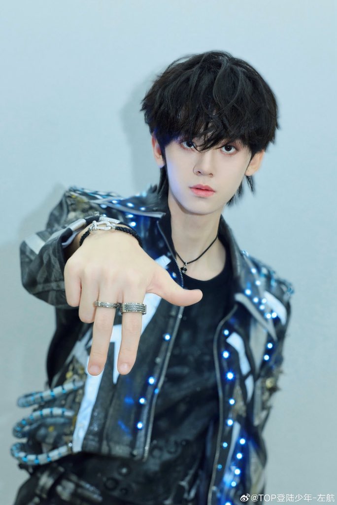 Leftmua77's tweet photo. 感觉这张照片在邀请我舔她的逼，妔妔姐姐偶来啦！ https://t.co/mW1yxJyvOa
