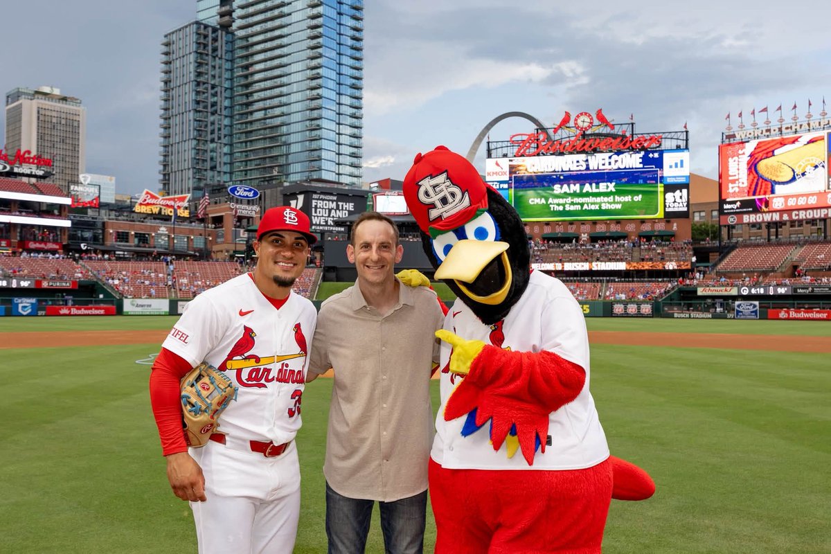 SamAlexRadio's tweet photo. Last month I had the honor of throwing out the ceremonial first pitch at the @Cubs vs @Cardinals  game in St. Louis.⚾ https://t.co/763VkRc42m