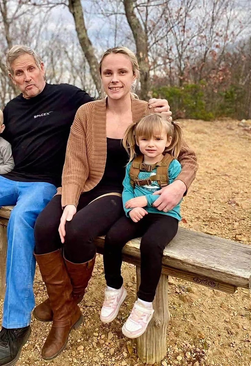 901Lulu's tweet photo. Saylor Hayes and her brother were removed and placed into foster care in July 2023. 

The children were given hair follicle tests. They tested positive for methamphetamine and methadone. 

DSS did a drug test on John and Geordyn Hayes. John was positive for methadone. Geordyn tested positive for both methamphetamine and methadone. Both parents had cards for the methadone clinic. 

When asked how the children were exposed, both Geordyn and John said they had no clue. 🙄

Just curious why Saylor Hayes was returned to the custody of her parents. Once again, this was a preventable tragedy.