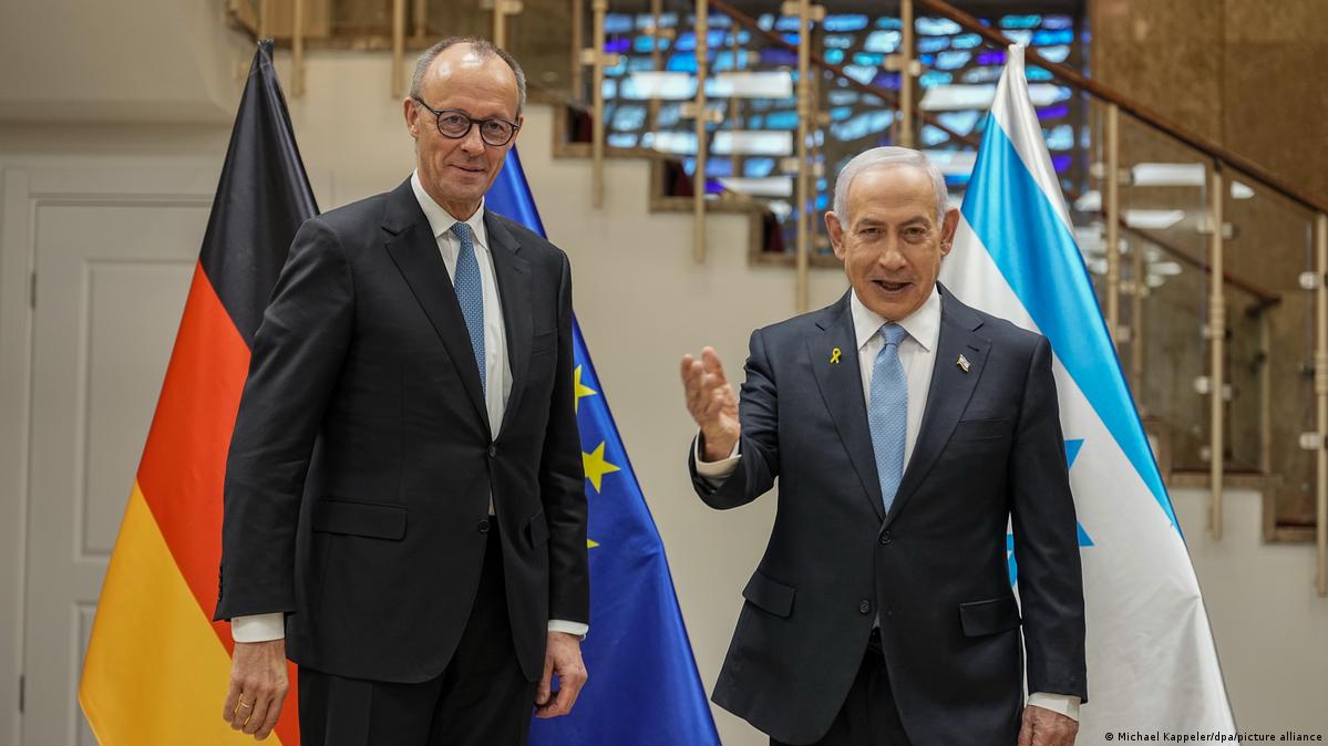 MarioNawfal's tweet photo. 🇩🇪🇮🇱 Germany keeps sounding 'worried' about Gaza, while quietly tripling its arms approvals for Israel...

Berlin has signed off on ~€799 million in weapons-export licenses to Israel so far in 2026. 

For all of 2025, the figure was ~€260 million, so it's already cleared 3x last year's total in 8 months...

Germany suspended offensive arms exports to Israel back in August 2025 over Gaza, then lifted that pause in November once a ceasefire took hold. 

Now, the approvals are moving faster than ever...

Worth mentioning: 60+% of that €799 million is a single naval deal, a German-built sub that's already gone to the Israeli navy. 

The rest is smaller stuff like ammo and equipment.

Germany's Left party wasn't having it, calling the whole thing "unlimited double standards."

The government that keeps preaching restraint just approved its biggest run of weapons for Israel yet...

Source: German Economy Ministry / Writer: Daniyal