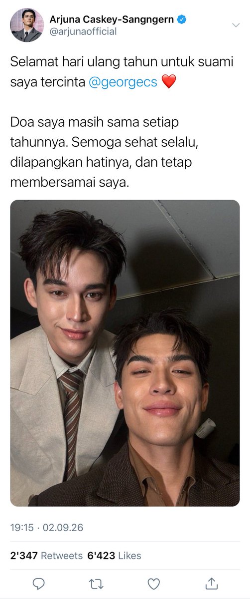inigibby's tweet photo. #JossGawin one tweet au

mengintip twitter pak gubernur jatim, tapi isinya kok lebih banyak foto suaminya ya daripada kerjaan? 😅 https://t.co/8wzKHYhpZ9