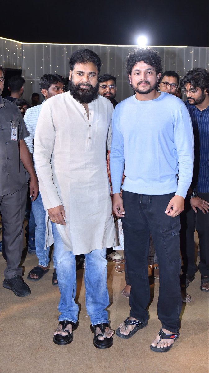 ktrinadhvarma's tweet photo. Celebrating POWER 🔥

Happy Birthday @PawanKalyan sir ❤️ https://t.co/KDqd9vl59B