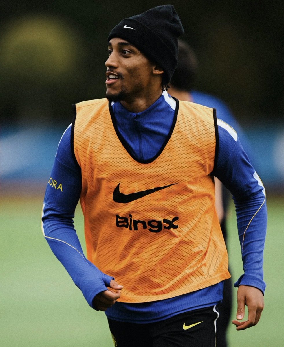 CFCPys's tweet photo. Arsenal preparations 🔵 (@ChelseaFC) https://t.co/pq3WYWnBMc