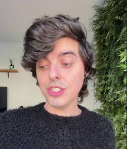 luangoulart's tweet photo. eu achei que era o Jean Luca
até o cabelo é virado pro mesmo lado https://t.co/g49qJAyJ1j