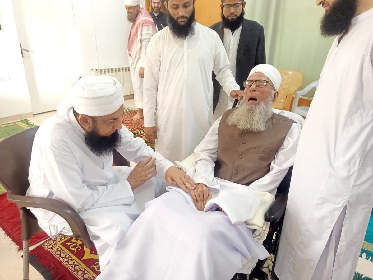khutbatululama's tweet photo. شیخ الحدیث مولانا محمد زکریا کاندھلوی رح کے خلیفہ مجاز، مدرسہ عربیہ رائے ونڈ کے استاذ حدیث اور دعوت و تبلیغ کے بزرگ حضرت مولانا محمد احسان الحق سفر آخرت پر روانہ ہوگئے۔
انا للہ وانا الیہ راجعون۔
 رحمہ اللہ رحمۃواسعۃ۔
اللھم لاتحرمنا اجرہ ولا تفتنابعدہ۔ https://t.co/XJNdUQOPWJ