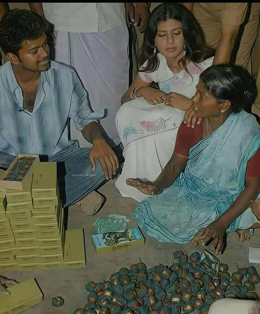 kotravai_n's tweet photo. எப்ப பார்த்தாலும் இந்த அமைச்சர் ஏதாச்சும் ஒரு cuttingஅ எடுத்துட்டு வராப்ல, ஆனா தப்பு தப்பா Pasting செய்றாப்ல! Promo shoot🫢
Why so desperate to get some historical placement for a hero who has not done any political work in the past? Work now! Meet #Sanitoryworkers https://t.co/vJcnjLuY3A