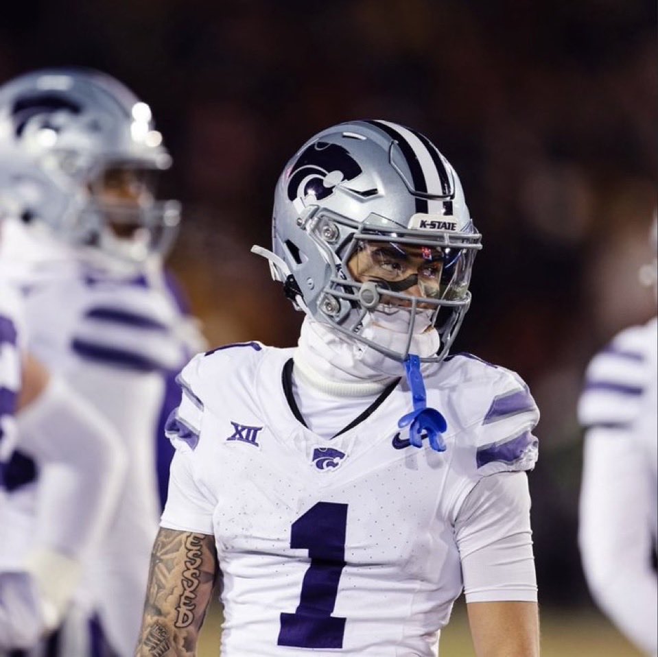 BallCoachHP's tweet photo. C/o 27, 28, 29 &amp; 30 If You Are Interested In Being Recruited By ( @KStateFB ) COMMENT film, RETWEET &amp; DM us now! We Are Sending Over Playmakers For Evaluation. #TeamGrind🔥 https://t.co/76WVFpBTj8