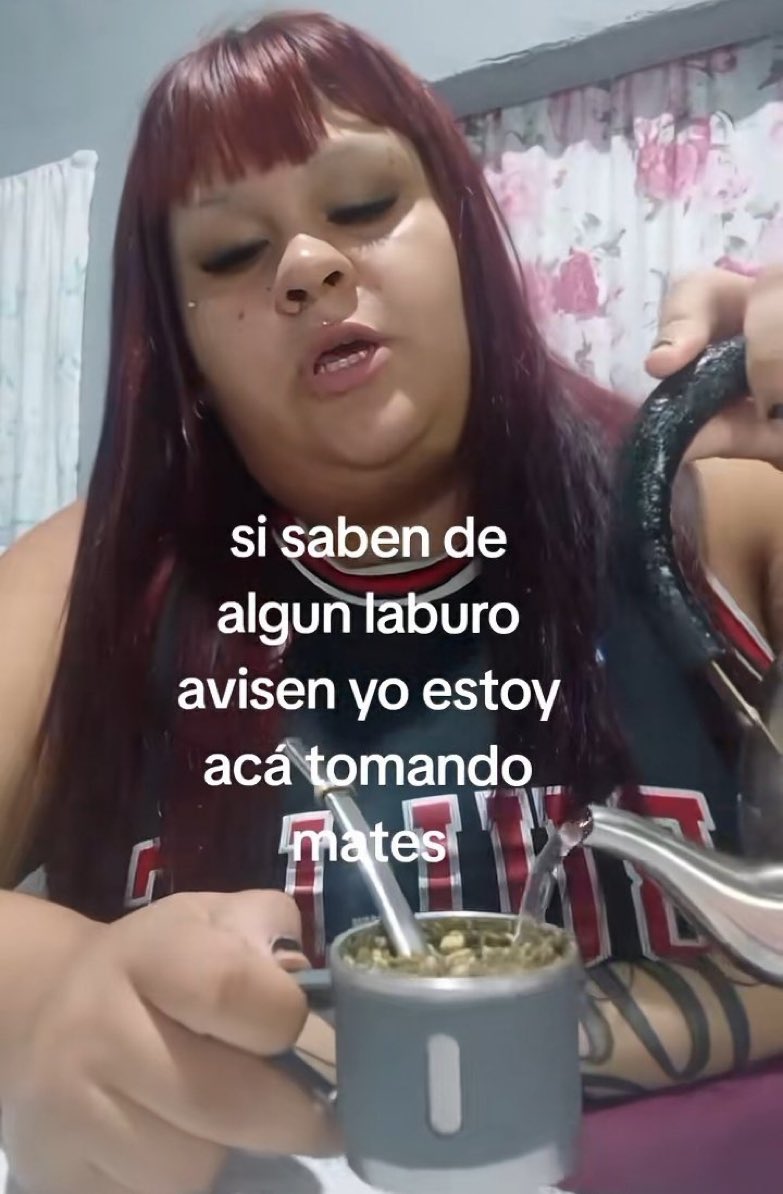 twinkplease_'s tweet photo. el odio que me causa tener que estudiar resumir cursar hacer algo en GENERAL a la siesta yo solo quiero dormir y ni eso puedo hacer tranquila https://t.co/WZoHvm8UJV