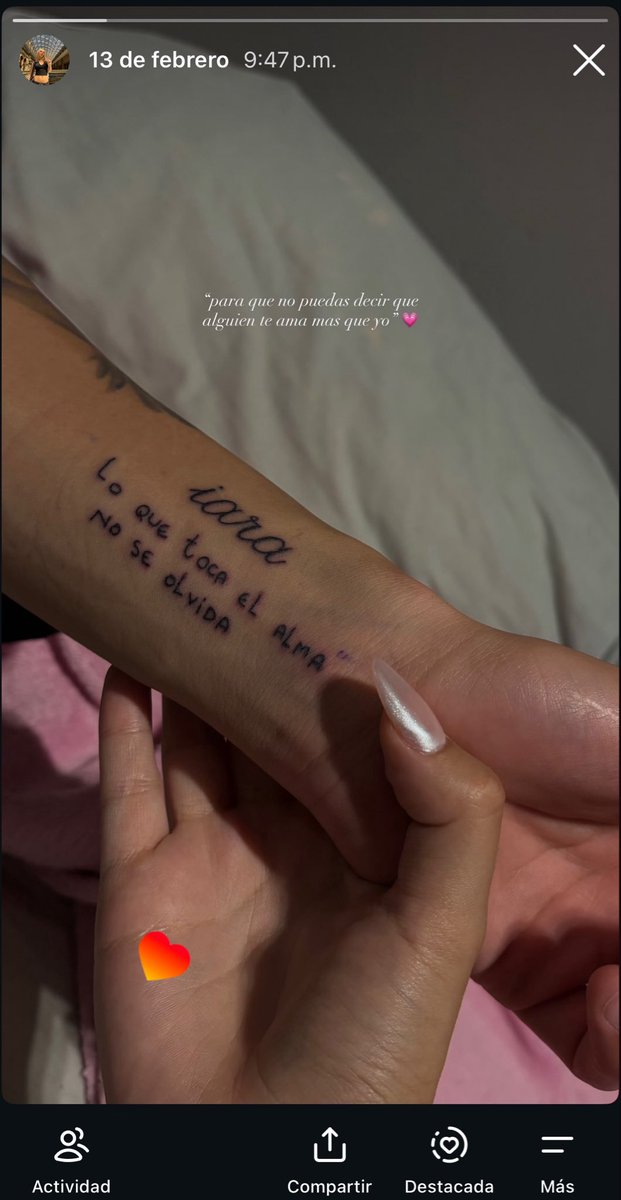 aabbigali's tweet photo. y después lo tenés a mi novio q un día antes de preguntarmelo se tatuó mi nombre https://t.co/1n4yUQhpLE