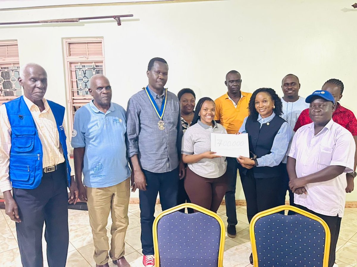 RotarySorotic's tweet photo. Today our president, Rtn Dr. Joseph Opul handed over 400,00/- to the President of the Rotaract club of soroti university. For a poultry project at the primary school they are supporting at Aloet https://t.co/XLUyIO73bD
