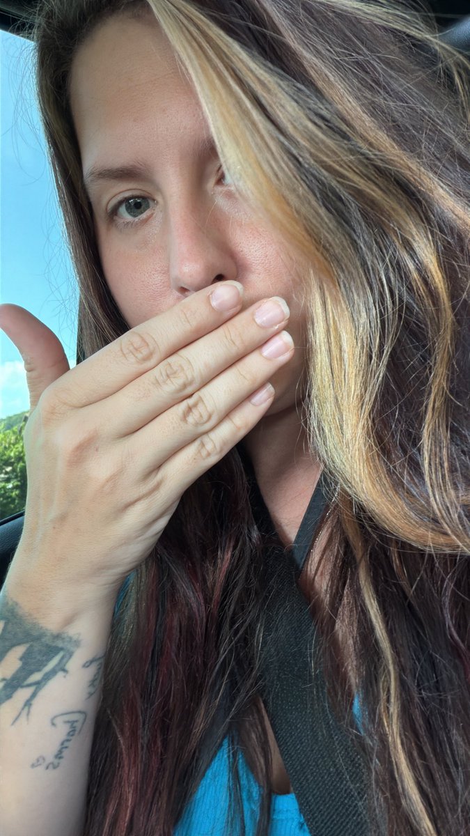 EricaMcGari's tweet photo. Who is paying for a set of nails and lashes 🤷🏻‍♀️ #spoilme #princesstreatment https://t.co/RHG6zOz8Xz