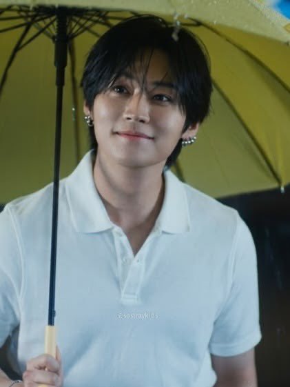 leeknow1sm's tweet photo. his face??? that soft smile??? that gentle look???? everything about irino is so beautiful and so incredibly gentle😩 https://t.co/l7JPBo6b8S