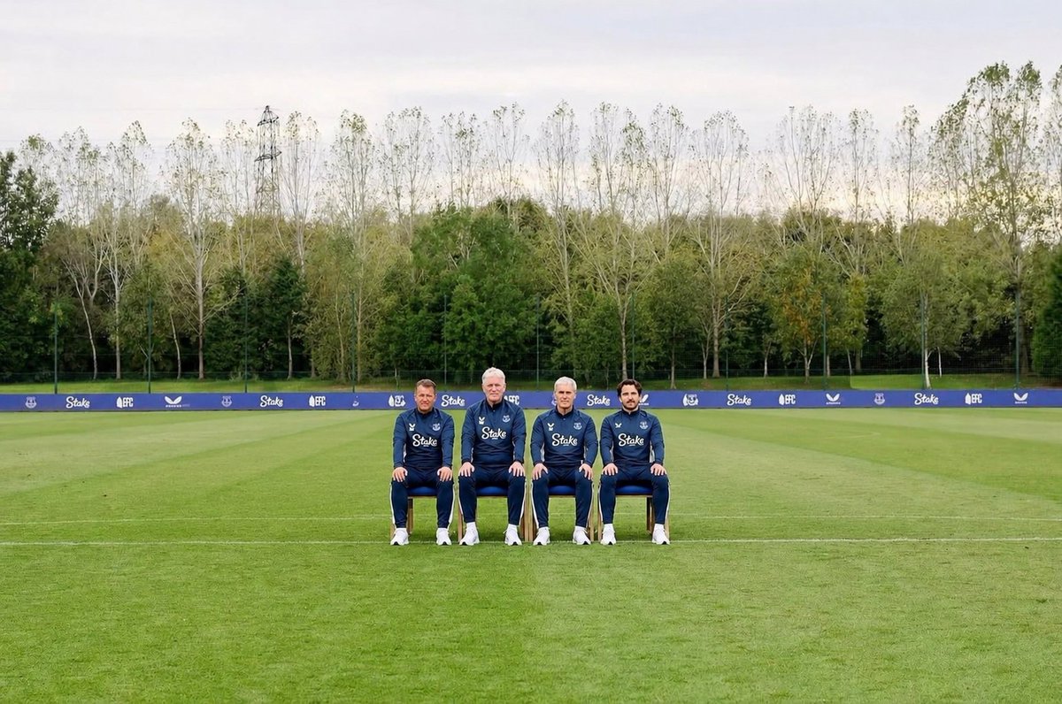 nickwillo4efc's tweet photo. The 26/27 Squad photo has dropped gents ... https://t.co/3aCPdUoEi1