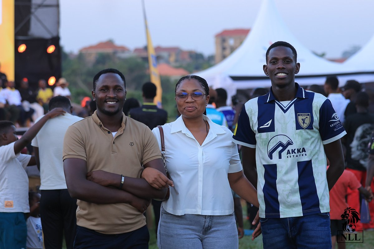 ScEnsayi's tweet photo. We happened to be at The Den as @omujuma trounced @Machando04 to become the first ever team to win the @ntare_league shield in succession!

On the team of the season, we were represented by our very own captain @Bayonn14 and Abusuf

#NLLatHome
#FightForTheBadge 
📸 @peakshots https://t.co/3sm0pTSA60