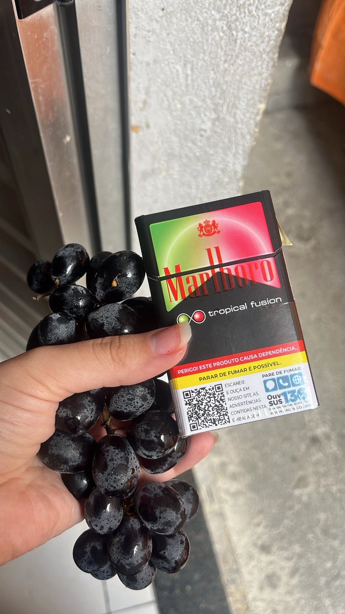 bibiverginio's tweet photo. eu pedi um almoço, não um banquete https://t.co/q2WwPYDyIH