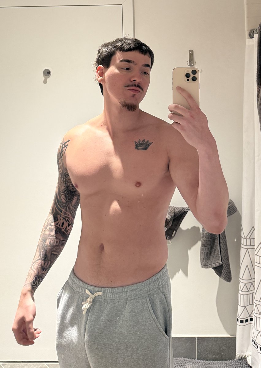 NicoHim99's tweet photo. nudie version in cmmnts https://t.co/rtBTCL4h19