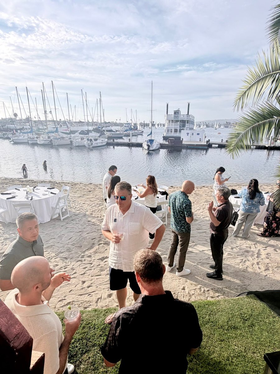 TMCFinance's tweet photo. Productive conversations, strategic planning, and a beautiful evening on the bay.
Thank you to TMC Financing’s Board of Directors for your time, leadership, and unwavering support of our mission to help small businesses thrive. 💙🌴
#TMCFinancing #SmallBusiness #Leadership https://t.co/wOVtKs35DP