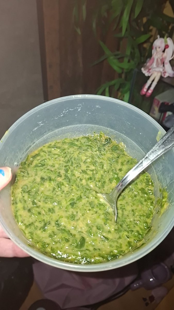 Aschenputtel89's tweet photo. Mmmh lecker Spinat,etwas zum Abendessen.liebs‼️💚💚💚💚💚💚😋 https://t.co/4DbD2UVBFw