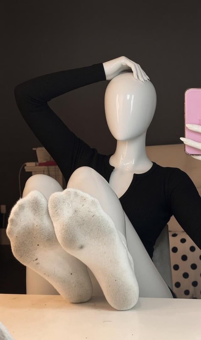 Adrian4187's tweet photo. Okay let’s get some things straight.

I DO NOT MAKE THESE! I’m not an artist. I’m just a reposter who loves feet. I just thought these censors were neat.

These are made using AI.

This is a form of censoring/denial.

If you want more: r/mannequincensor.

Ok now go goon lol. https://t.co/jQwmWqPZi6