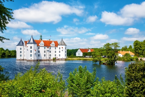 decastell's tweet photo. Did you know? 
 Glücksburg Castle in Germany is about 400 years old, but some stones date back 800 years from a medieval monastery! Talk about history!  #History #CastleFact https://t.co/iXi64PM3Bw