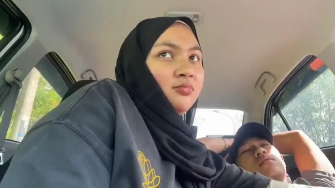 Arsipmelayu's tweet photo. Bukang ni dah tak nak pon masi je die pakse 
dah tu die sebar kat media pula 🤔 https://t.co/0aChIdSjnj
