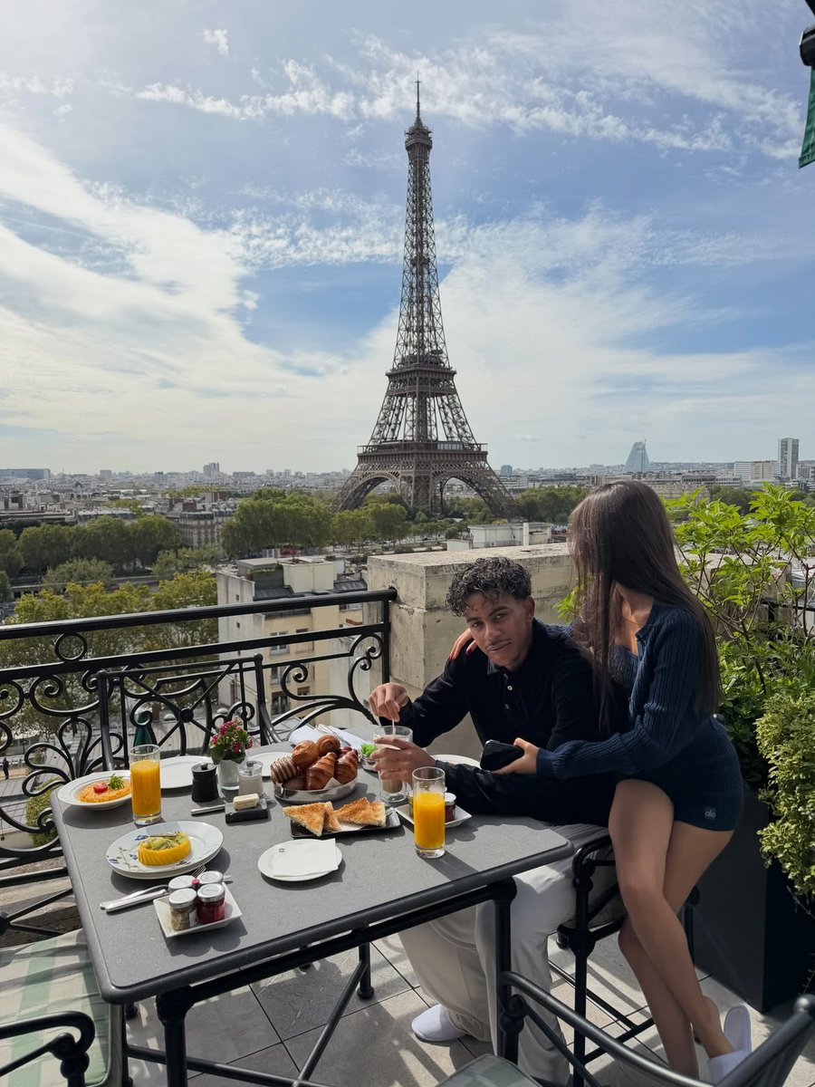 lnstantFoot's tweet photo. Lamine Yamal a posté quelques photos de son passage à Paris sur Instagram. 👀 

Sa caption : « weshh » https://t.co/FFjKeCGG9g
