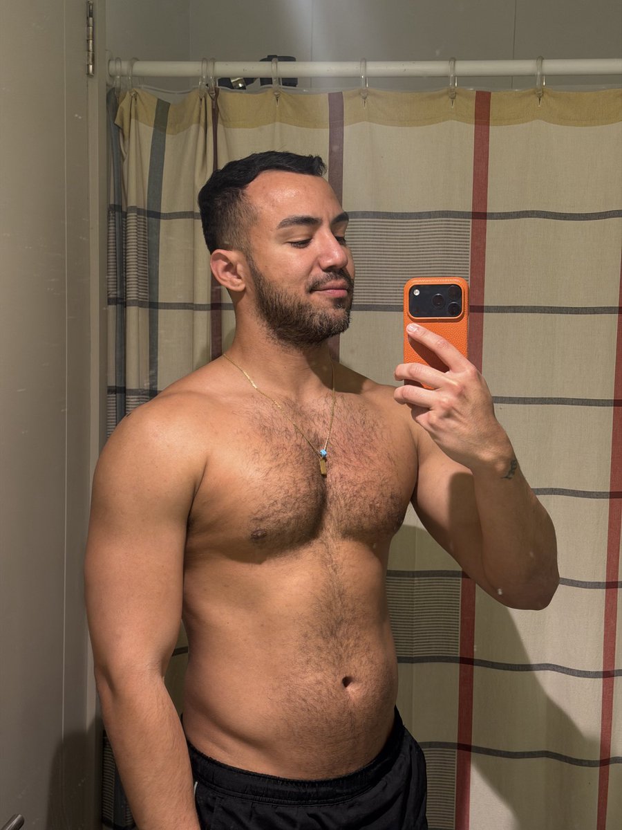 NikoAlayon's tweet photo. Gym time https://t.co/wFMdeGwKYN
