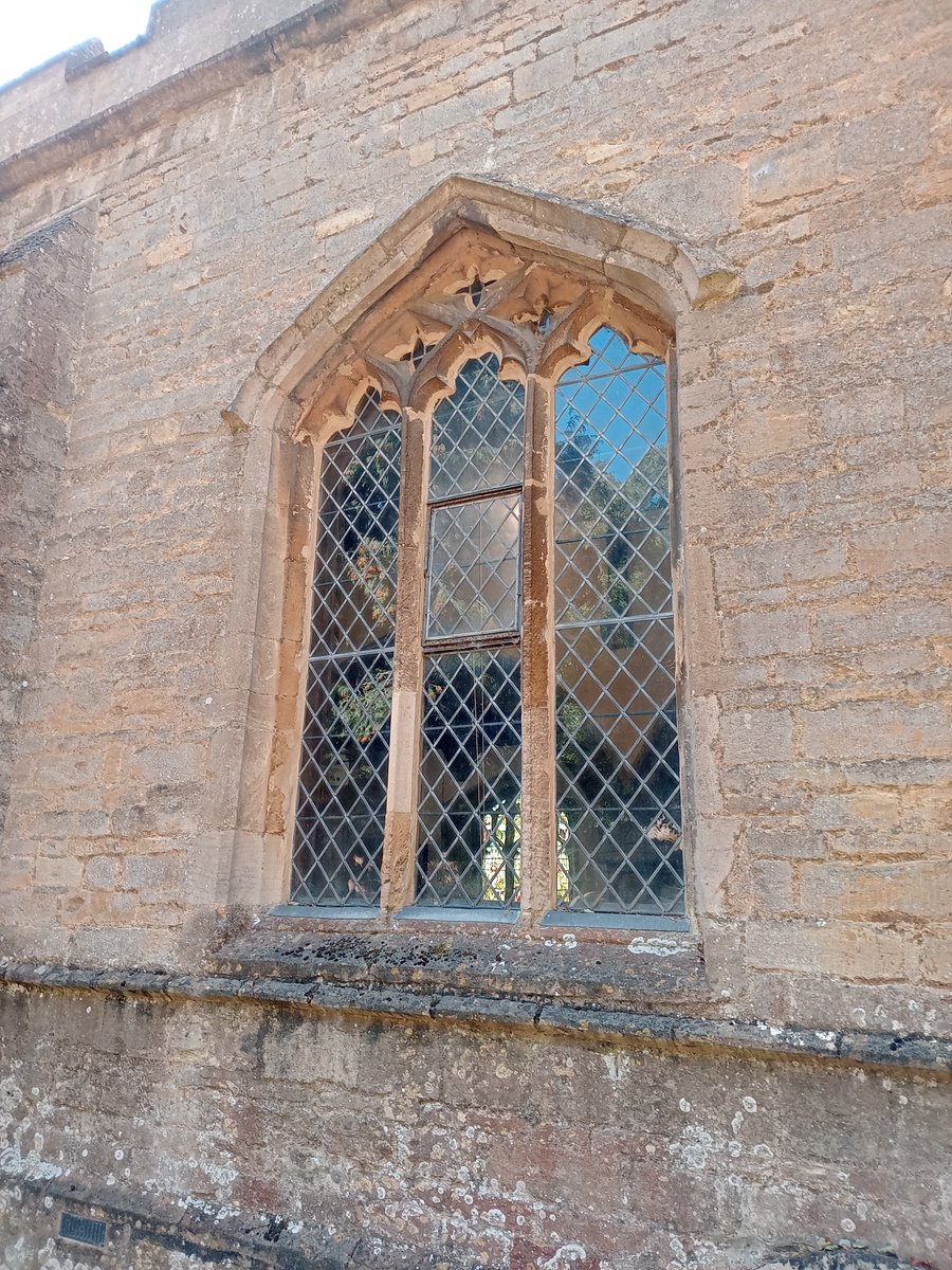 phil0073's tweet photo. #WindowsOnWednesday &amp; #TraceryTuesday at 
#StLawrenceStanwick,#Northamptonshire.#PhilOnaBike https://t.co/vTlxYyX5dh