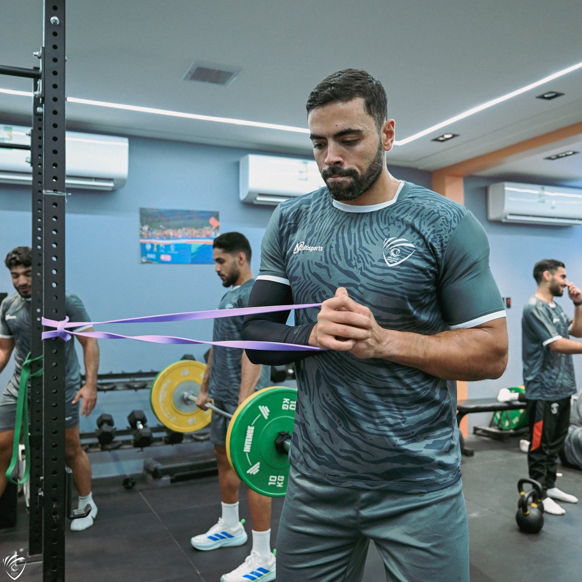 mudharclub's tweet photo. نــواصل العمل .. من صالة الحديد 🏋🏻🧡 https://t.co/XyxAe2KTI5